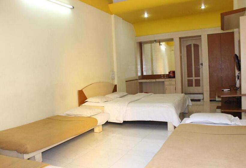 חדר משפחתי דלוקס, Royale Heritage