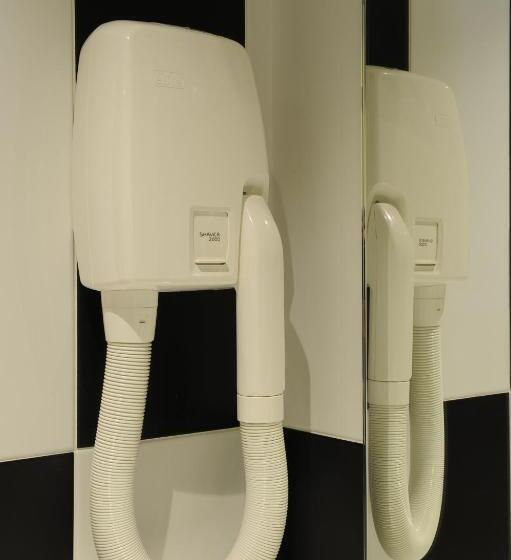 غرفة قياسية, The 3 Ducks Eiffel Tower By Hiphophostels