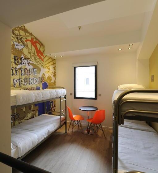 غرفة قياسية رباعية, The 3 Ducks Eiffel Tower By Hiphophostels