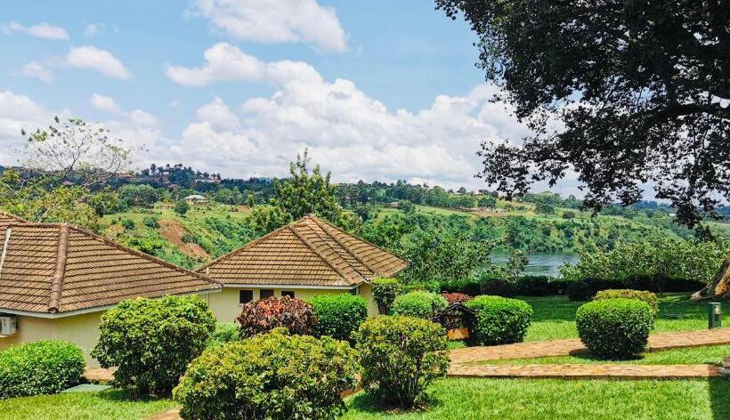 اتاق استاندارد با چشم‌انداز, Jinja Nile Resort