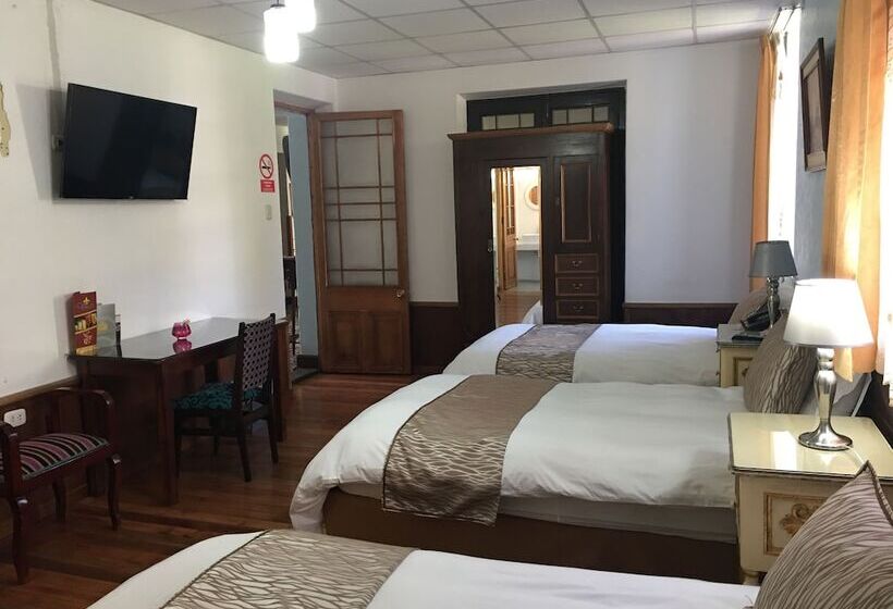 חדר סטנדרט לשלושה, Queen S Villa Hotel Boutique