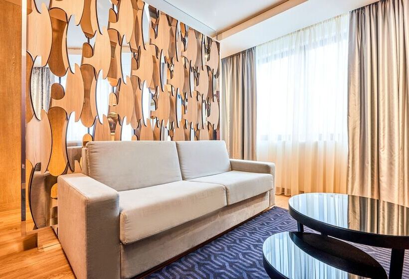 سوییت جونیور, Radisson Blu Hotel, Kyiv City Centre