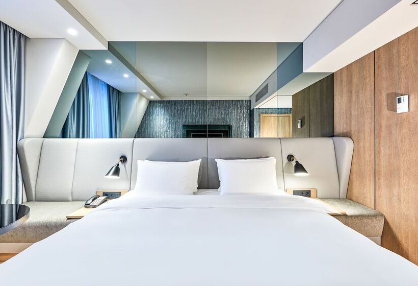 مجموعه ویستا شهر, Radisson Blu Hotel, Kyiv City Centre