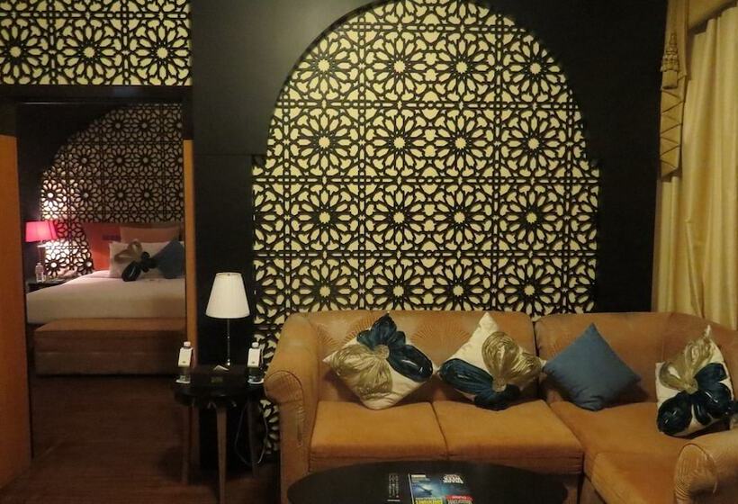 سوییت اجرایی, The Park Hotel Formerly Al Jawhara Gardens