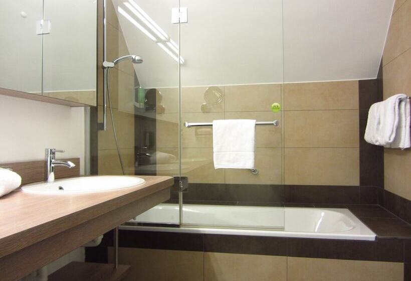 سوییت جونیور, Boutiquehotel Stadthalle