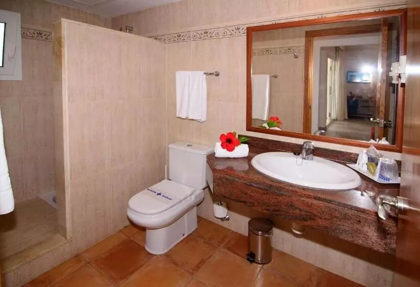 اتاق استاندارد, Cala Llenya Resort Ibiza