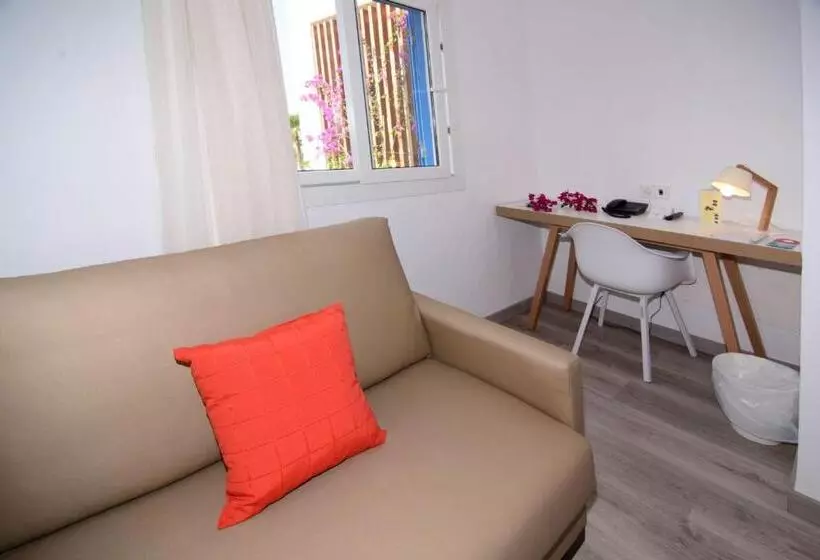 اتاق استاندارد سه نفره, Cala Llenya Resort Ibiza