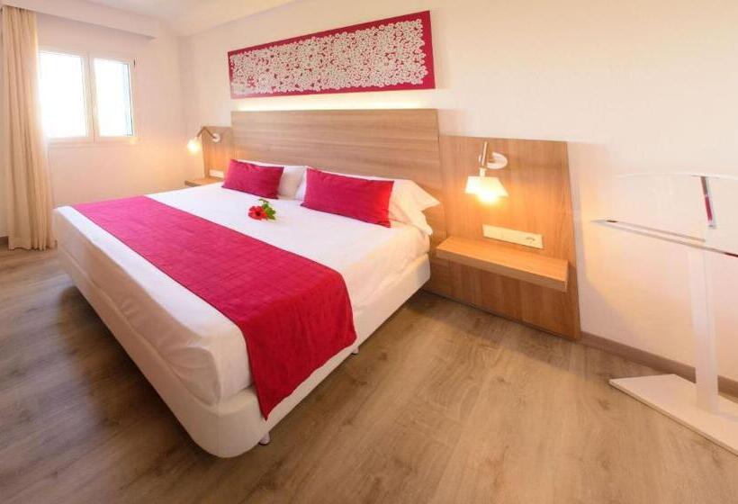 إستوديو قياسى, Cala Llenya Resort Ibiza