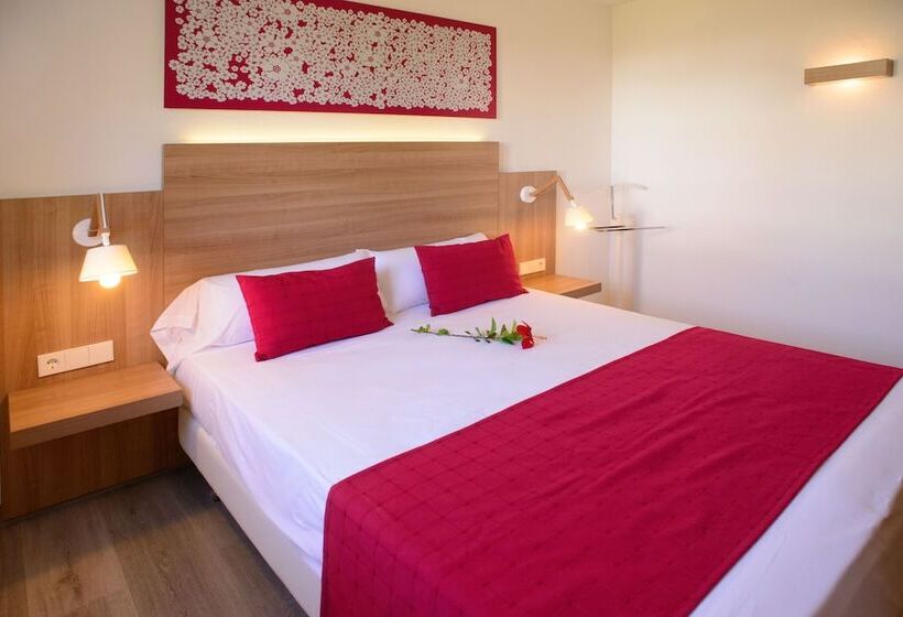 Полулюкс Вид на Сад, Cala Llenya Resort Ibiza