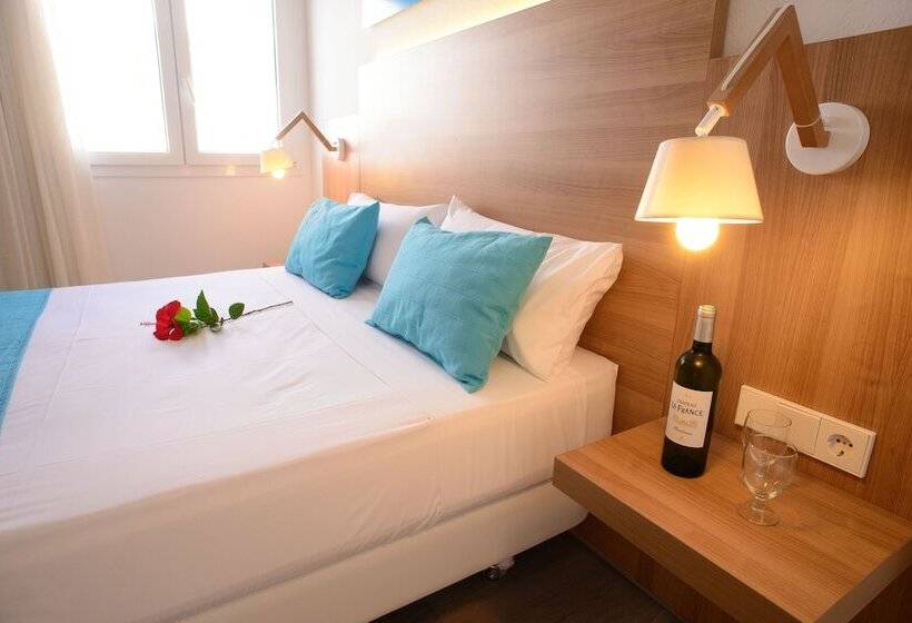 جناح مطلّ علي الحديقة, Cala Llenya Resort Ibiza