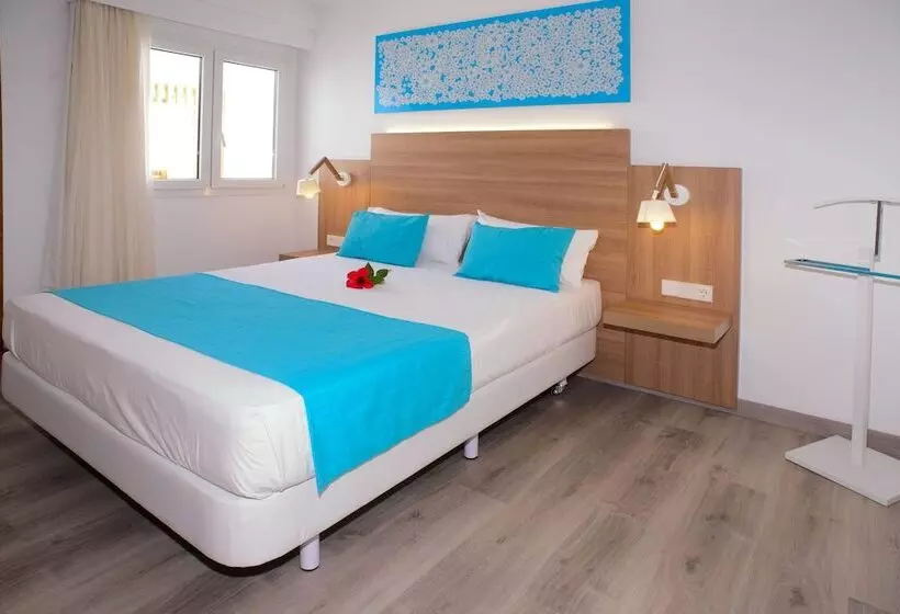 سوییت با چشمانداز باغ, Cala Llenya Resort Ibiza