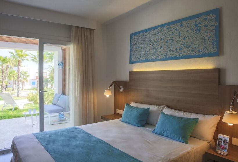 Люкс Вид на Сад, Cala Llenya Resort Ibiza