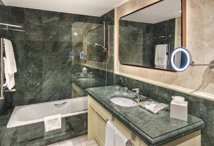 Номер Стандарт, Catalonia Las Cortes