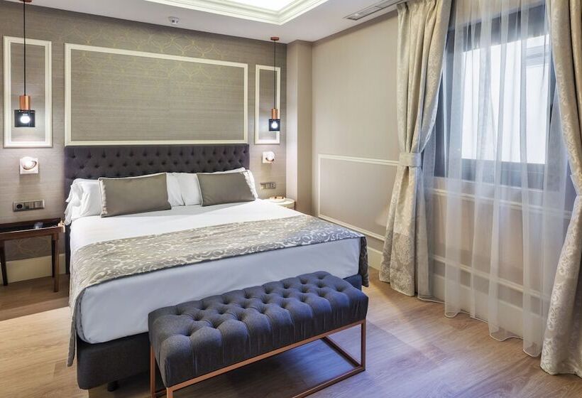 Номер Стандарт, Catalonia Las Cortes