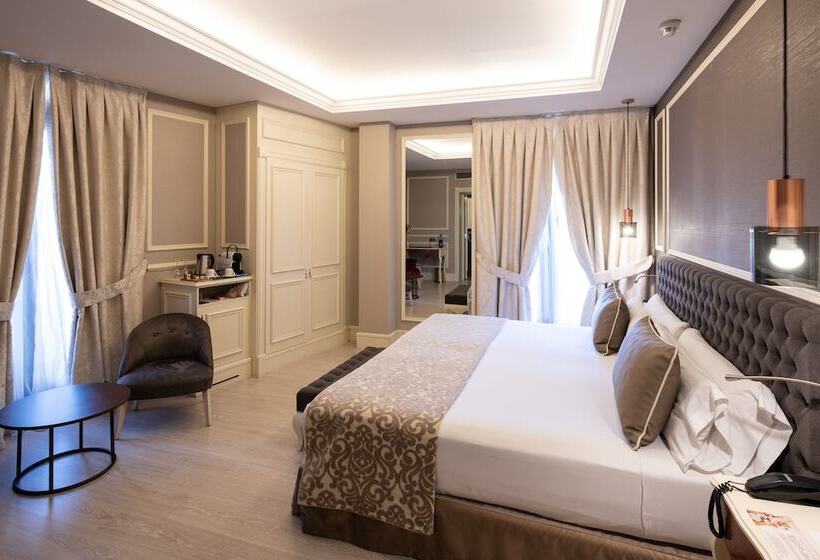 Номер Superior, Catalonia Las Cortes