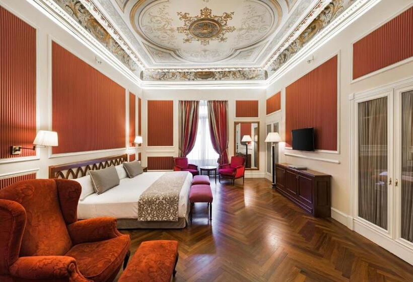 Полулюкс, Catalonia Las Cortes