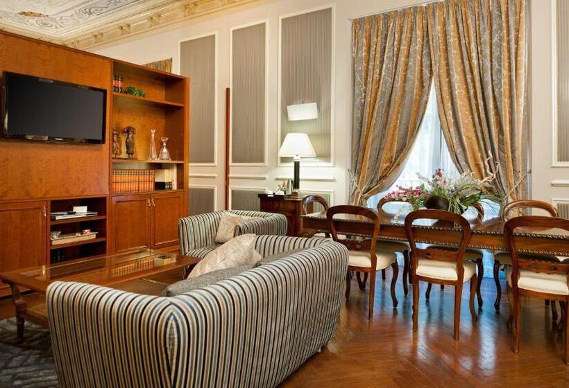 Люкс, Catalonia Las Cortes