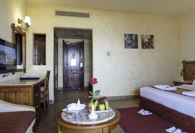 اتاق استاندارد با چشم‌انداز باغ, Charmillion Sea Life Resort