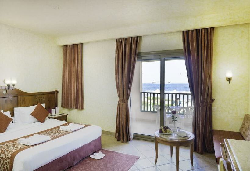 اتاق استاندارد با چشم‌انداز دریا, Charmillion Sea Life Resort