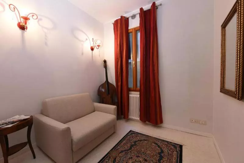 スイート, Comfort Suites Macaé