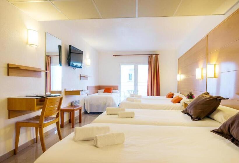 غرفة قياسية رباعية, & Diving Les Illes