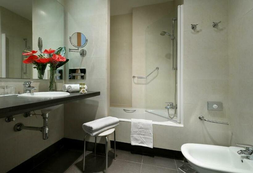 주니어 스위트, Eurostars Lucentum