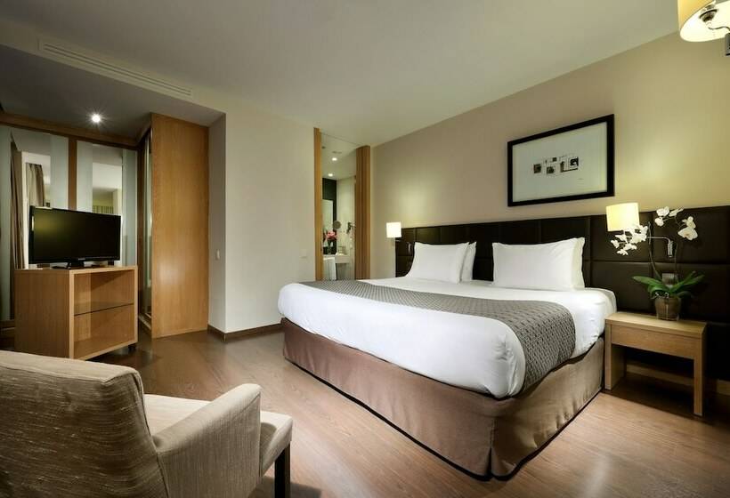 주니어 스위트, Eurostars Lucentum