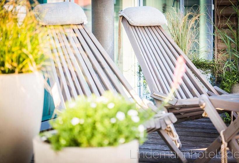 اتاق استاندارد با چشم‌انداز, Fjord Hotel Berlin