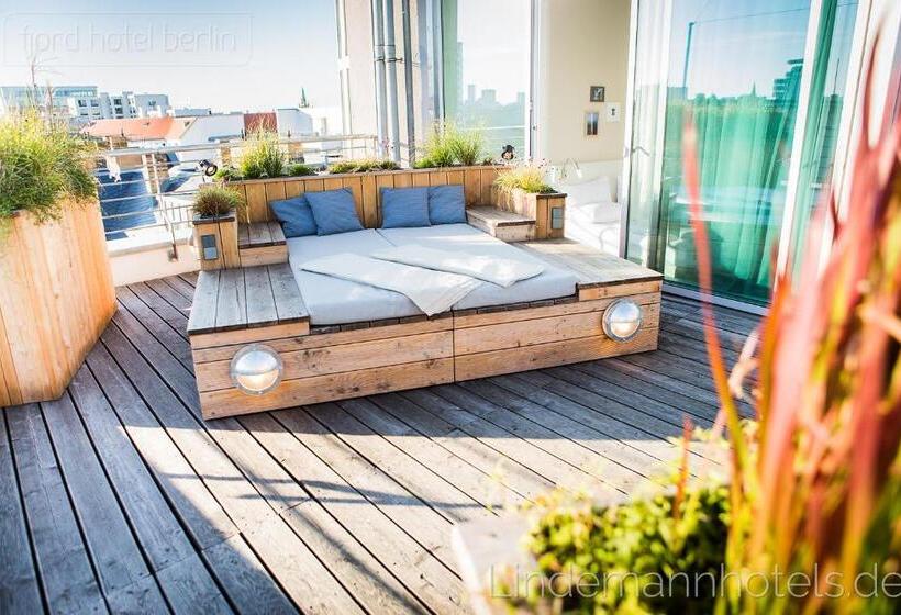 اتاق استاندارد با چشم‌انداز, Fjord Hotel Berlin