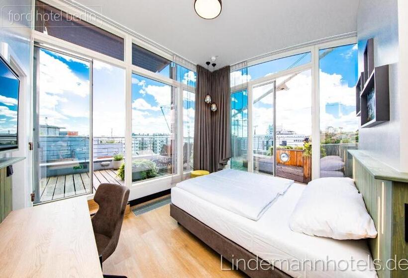 اتاق استاندارد با چشم‌انداز, Fjord Hotel Berlin