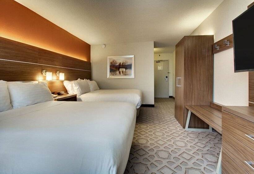 2ダブルベッドのスタンダードルーム, Holiday Inn Express Poughkeepsie, An Ihg