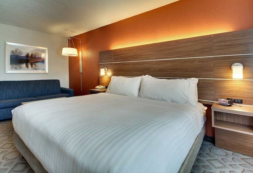 キングサイズベッドのスイートルーム, Holiday Inn Express Poughkeepsie, An Ihg