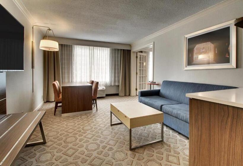 Люкс Кровать Кинг, Holiday Inn Express Poughkeepsie, An Ihg