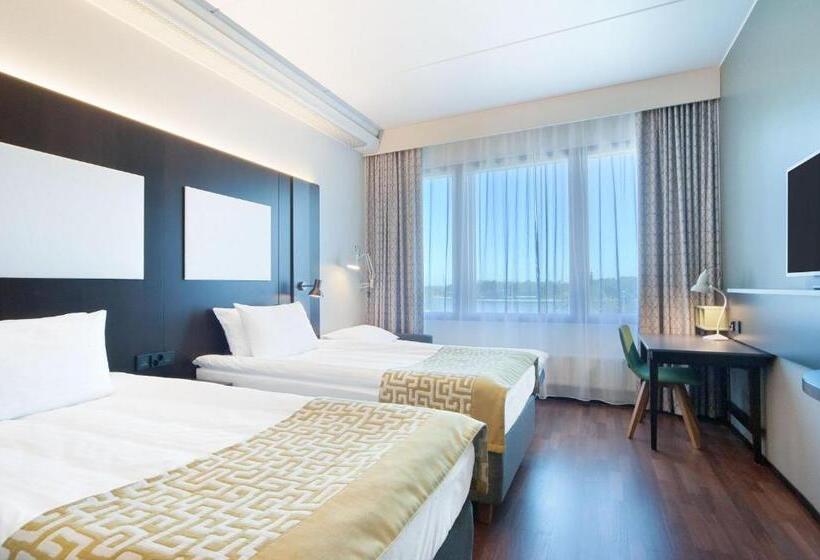 Standardzimmer, Holiday Inn Helsinki West   Ruoholahti, An Ihg