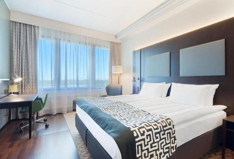 Standardzimmer Kingsize Bett, Holiday Inn Helsinki West   Ruoholahti, An Ihg