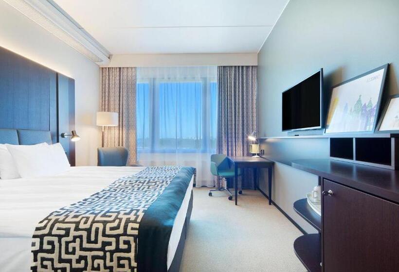 Standardzimmer Kingsize Bett, Holiday Inn Helsinki West   Ruoholahti, An Ihg
