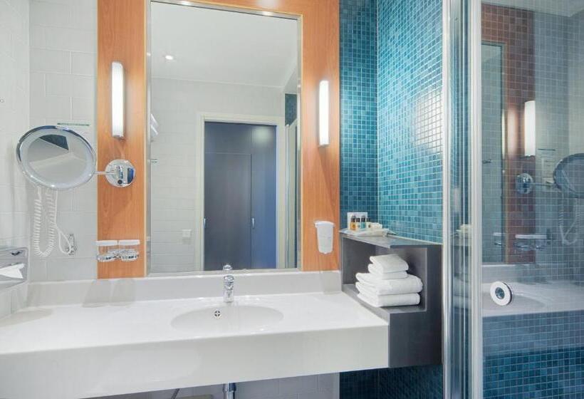 Standardzimmer Kingsize Bett, Holiday Inn Helsinki West   Ruoholahti, An Ihg