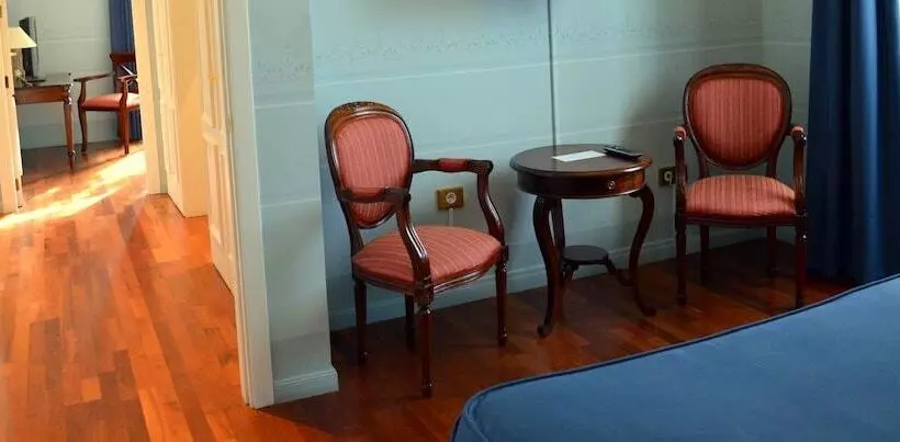 ジュニアスイート, Mirador De Llerena