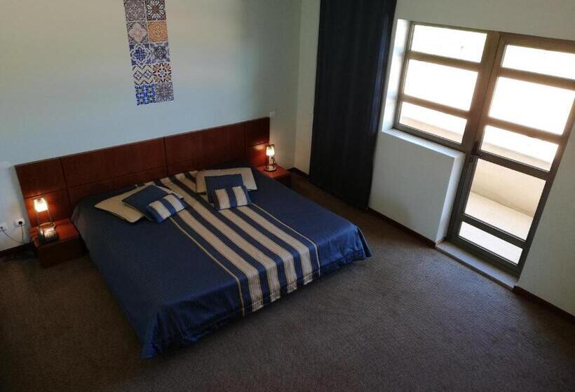 Номер Стандарт, La Fontaine