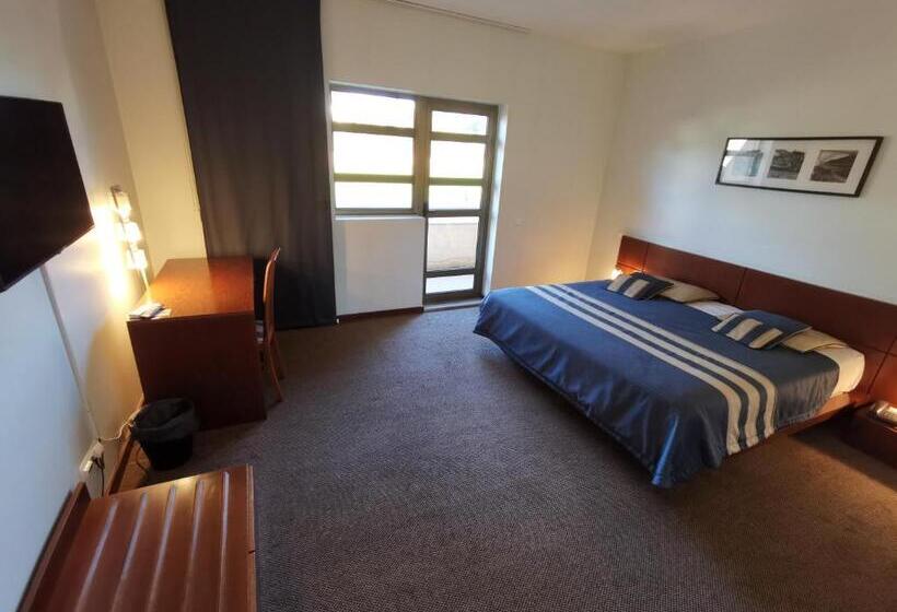 Номер Стандарт, La Fontaine