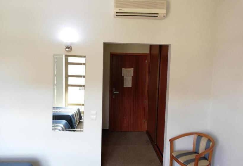 Номер Стандарт Индивидуальный, La Fontaine