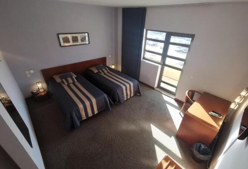 Номер Стандарт, La Fontaine