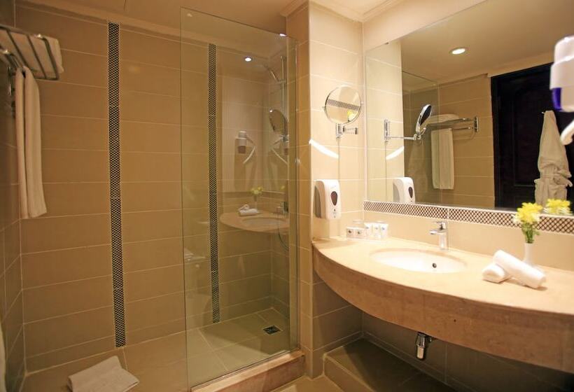 اتاق استاندارد با چشم‌انداز استخر, JAZ Royal Palmariva