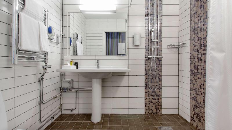 اتاق خانوادگی با چشم‌انداز استخر, JAZ Royal Palmariva