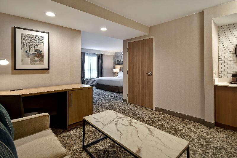 اتاق اساندارد با چشم‌انداز جانبی به دریا, JAZ Royal Palmariva