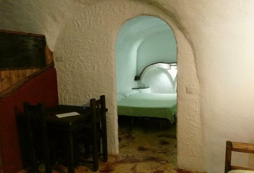 スタンダードルーム, Cuevas Abuelo Ventura