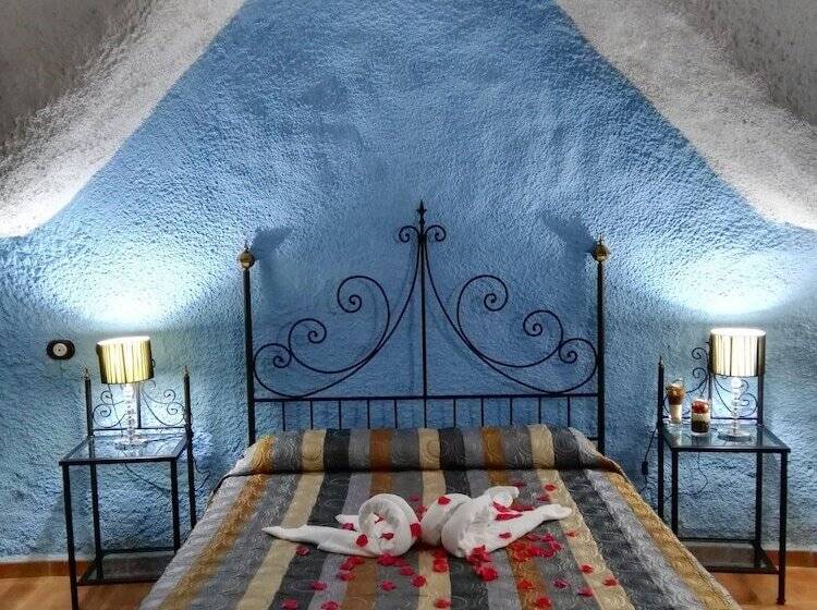 スタンダードルーム, Cuevas Abuelo Ventura