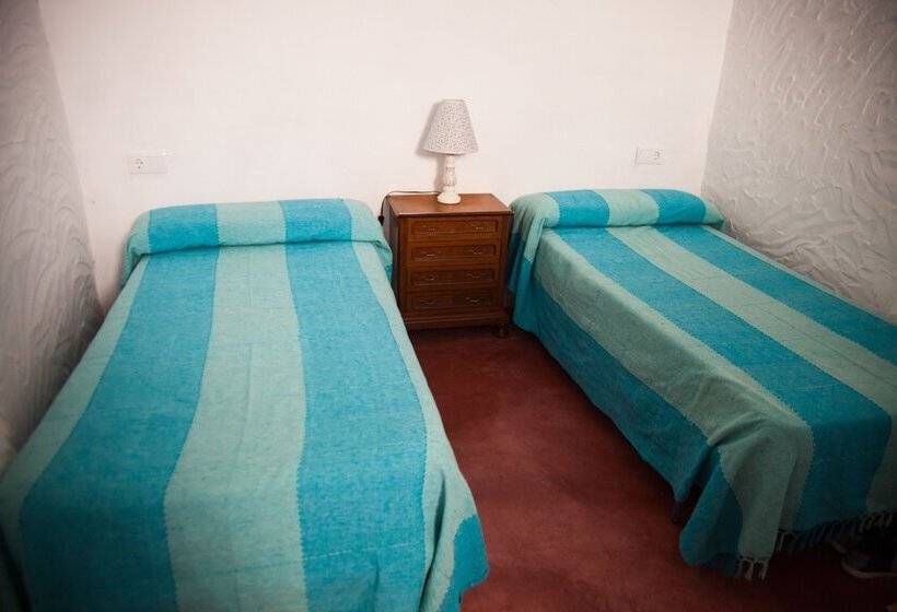 スタンダードルーム, Cuevas Abuelo Ventura