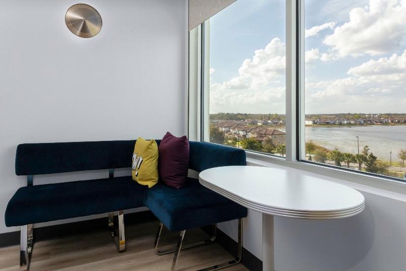 プレミアムスタジオ, The Royal Sonesta Washington Dc Dupont Circle