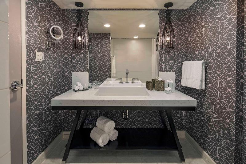 디럭스 룸, The Royal Sonesta Washington Dc Dupont Circle